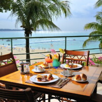 オールデイダイニング「コラーロ」